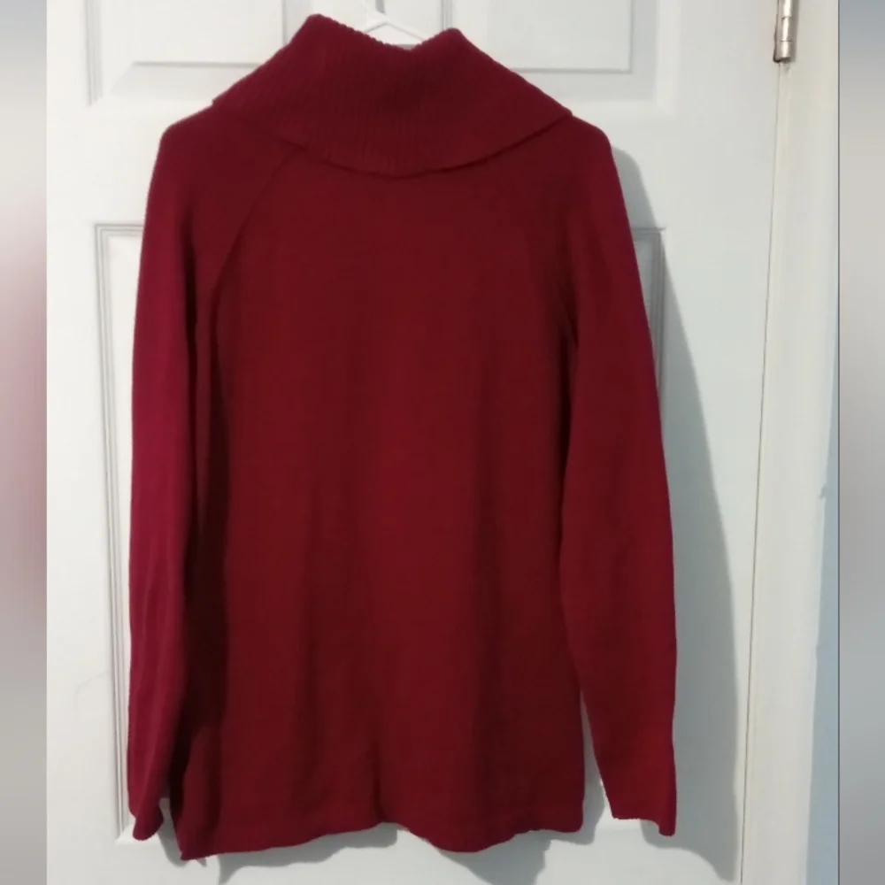 JEANNE PIERRE Women's Deep Red Turtleneck Sweater - Picture 3 of 4